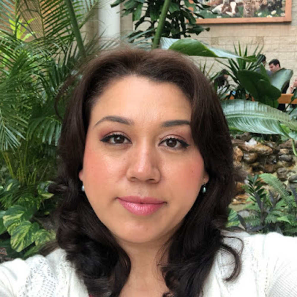 Meet your Posher, Maria